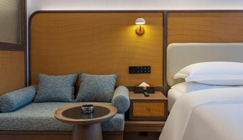 Double Room with Mountain View