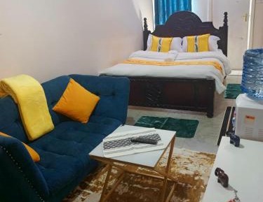 Studio Apartment with King Bed