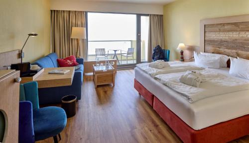 Superior Double Room with Balcony and Sea View