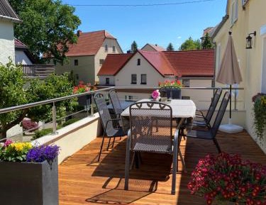 Apartment with Garden View