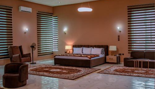 Deluxe Family Suite