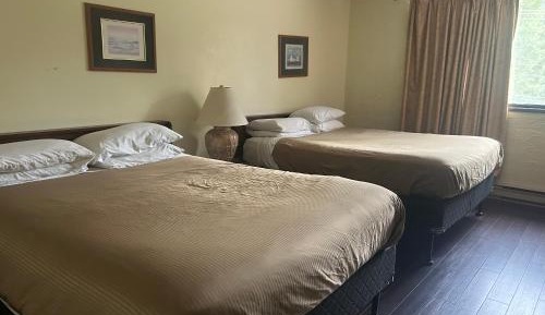 Queen Room with Two Queen Beds