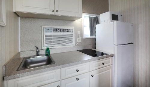 Double Room with Kitchenette - Upper Floor - No Elevator Access