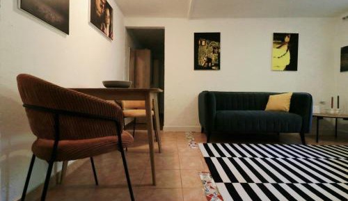 One-Bedroom Apartment with Terrace