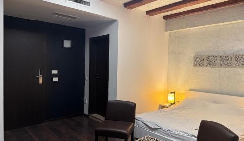 Deluxe Double Room with Bath