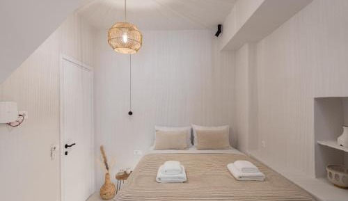Deluxe Double Room with Shower