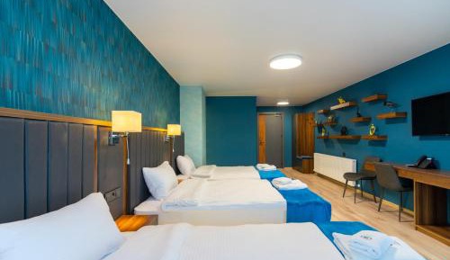 Triple Room with Balcony
