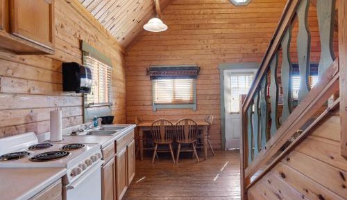 Family Room with Mountain View