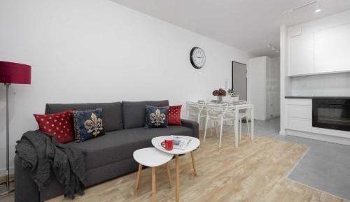 One-Bedroom Apartment with Terrace