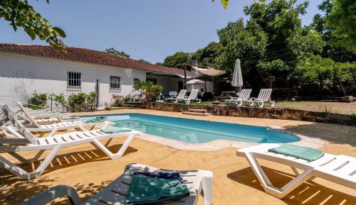 Villa with Garden View