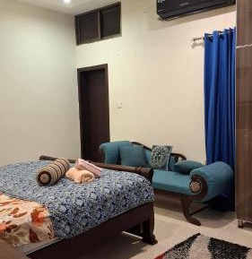 Deluxe King Suite