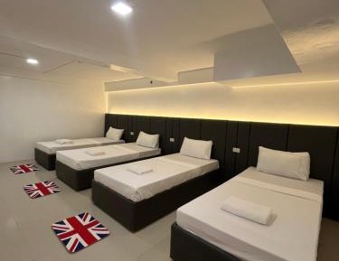 Quadruple Room with Shared Bathroom
