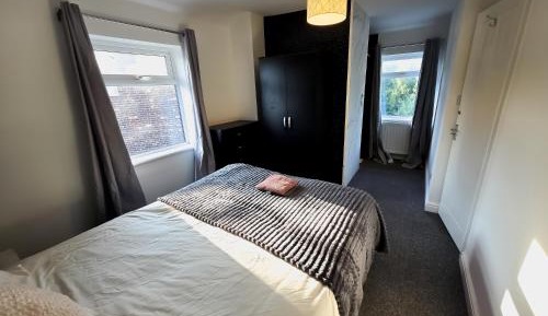 Deluxe Double Room with Shower