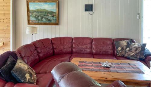 Four-Bedroom Holiday Home