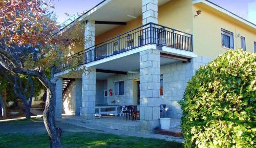 Eight-Bedroom House