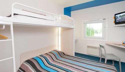 Triple Room with Shared Bathroom