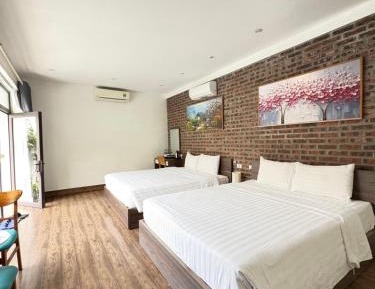 Family Room with Garden View