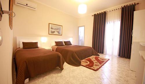 Triple Room with Balcony
