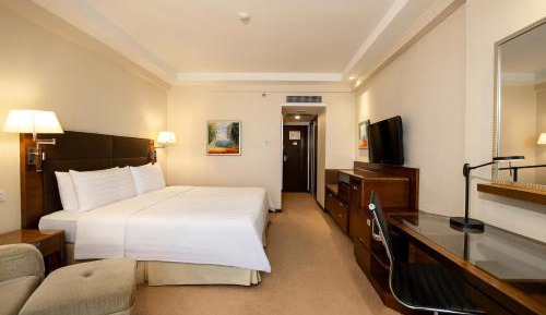 Deluxe King Room