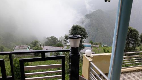 Deluxe Double Room (1 adult + 1 child)