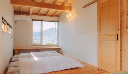 Family Room with Mountain View
