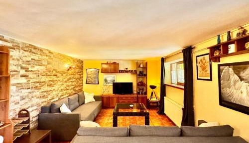 One-Bedroom Holiday Home