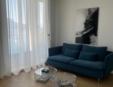 Family Room (2 Adults + 2 Children)
