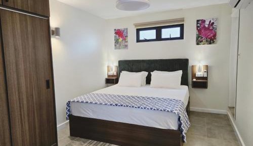 King Studio with Sofa Bed