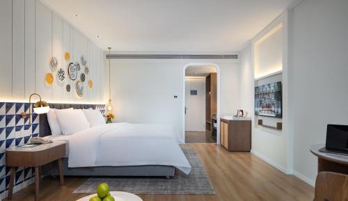 Room #1474206201