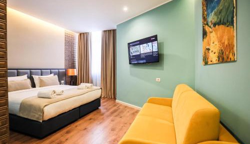 Deluxe Family Room