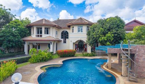 Villa with Private Pool