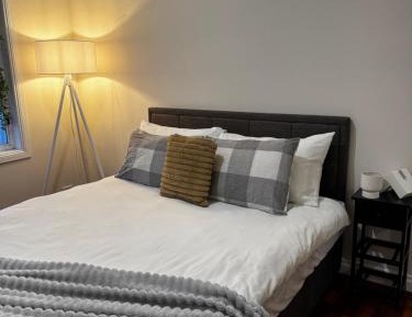 Double Room with Shared Bathroom