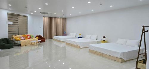 One-Bedroom Family Apartment