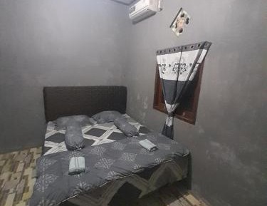 Twin Room with Shared Bathroom
