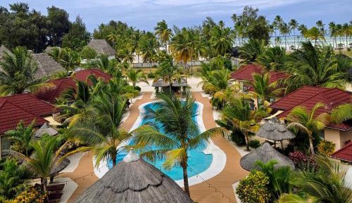 Suite with Pool View