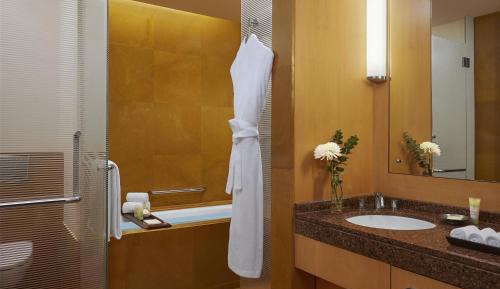 Grand King Suite