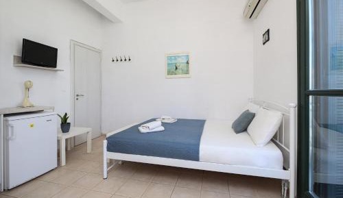 Studio Apartment with Sea View