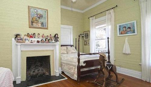 Queen Room