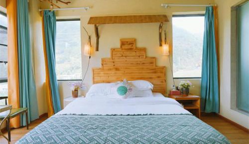Double Room with Mountain View