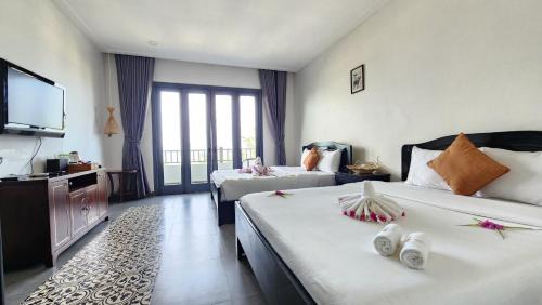 Double Room with Balcony and Sea View