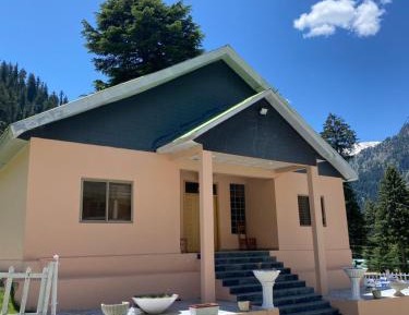 Double or Twin Room with Mountain View