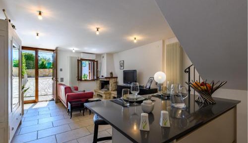 One-Bedroom Holiday Home