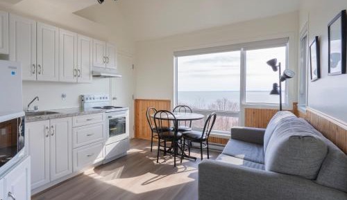 Studio with Sea View