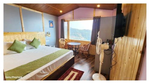 Superior King Room