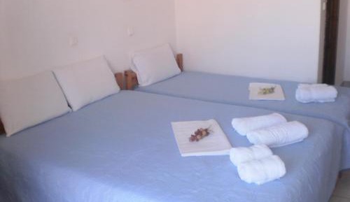 Economy Triple Room