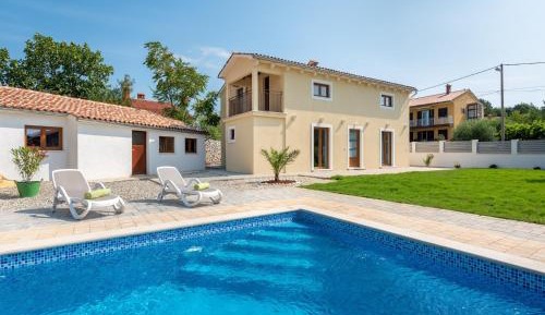 Four-Bedroom Holiday Home