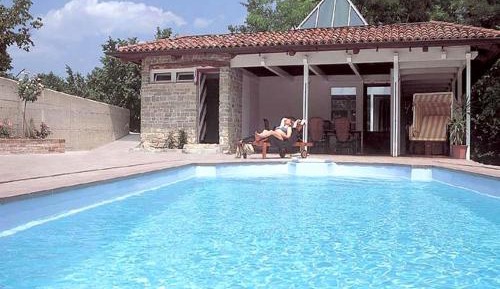 Four-Bedroom Holiday Home