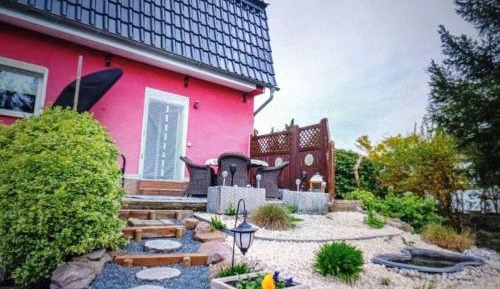 One-Bedroom Holiday Home