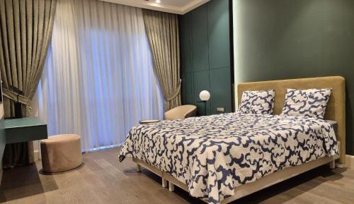 Deluxe Double Room (2 Adults + 1 Child)