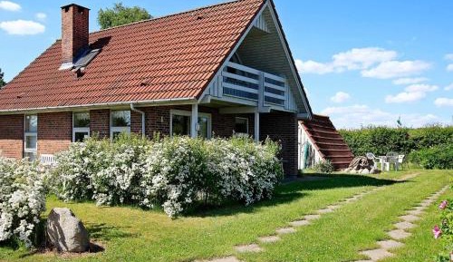 Three-Bedroom Holiday Home 